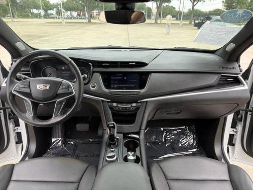 White 2024 Cadillac XT5 Premium Luxury