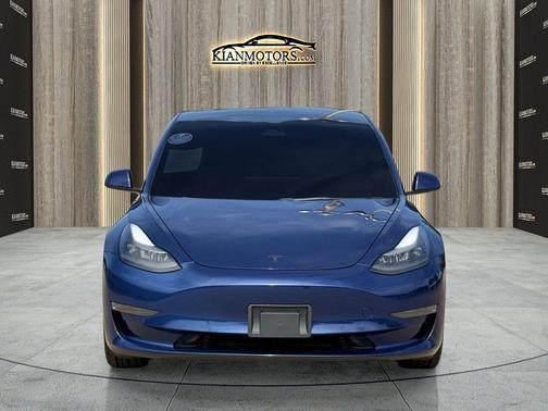 Deep Blue Metallic 2022 Tesla Model 3 Standard Range