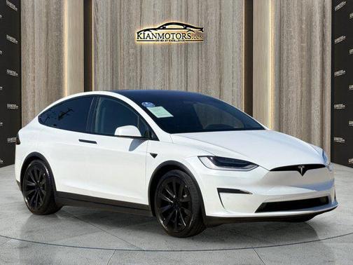 2023 Tesla Model X Standard Range