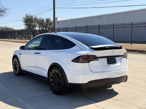 2023 Tesla Model X Standard Range