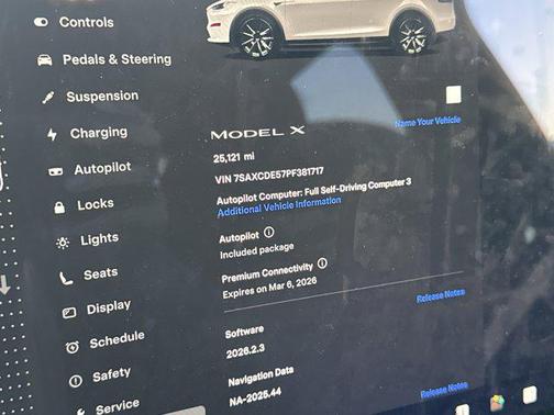 2023 Tesla Model X Standard Range