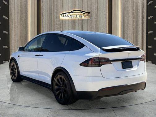 2023 Tesla Model X Standard Range