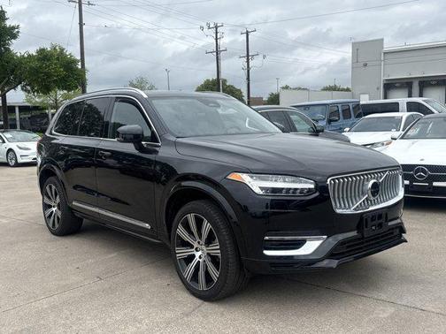 Onyx Black Metallic 2025 Volvo XC90 Plug-In Hybrid T8 Ultra 7-Seater