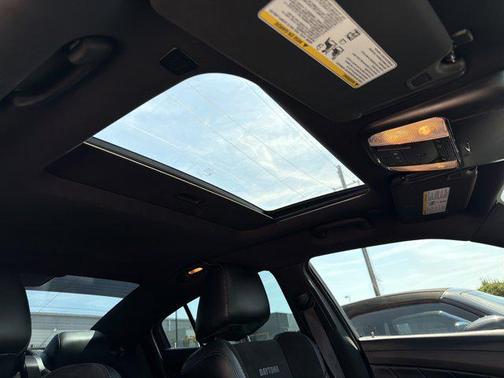 Go Mango 2023 Dodge Charger R/T