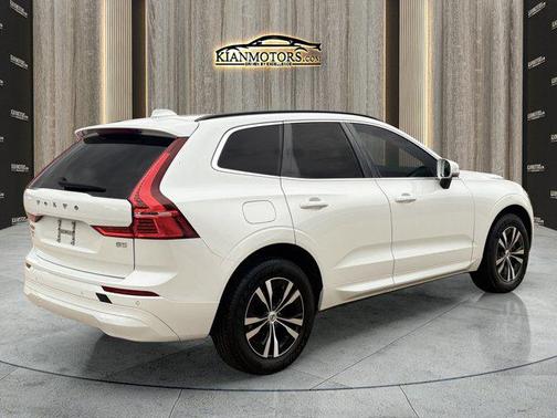 2023 Volvo XC60 B5 Core