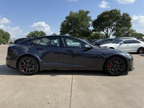 2024 Tesla Model S Plaid