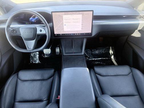 2022 Tesla Model X Plaid Tri Motor All-Wheel Drive