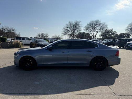 2018 Volvo S90 T5 Momentum