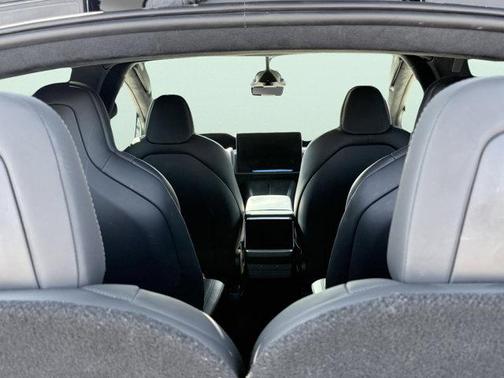 2022 Tesla Model X Dual Motor All-Wheel Drive
