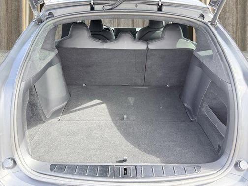 2024 Tesla Model X Long Range