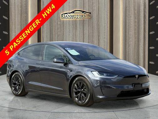 2024 Tesla Model X Long Range