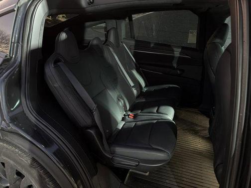 2024 Tesla Model X Long Range