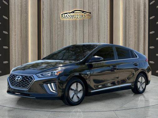 Black Noir Pearl 2020 Hyundai IONIQ Hybrid SE