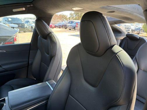 2023 Tesla Model X Standard Range