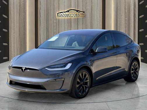 2023 Tesla Model X Standard Range