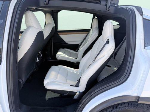 2020 Tesla Model X Long Range Plus Dual Motor All-Wheel Drive