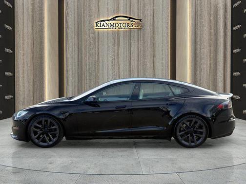 2021 Tesla Model S Plaid