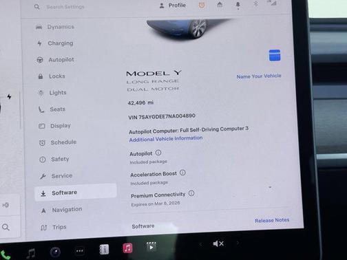 2022 Tesla Model Y Long Range Dual Motor All-Wheel Drive