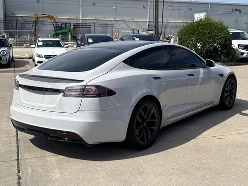 Pearl White Multi-Co 2021 Tesla Model S Long Range