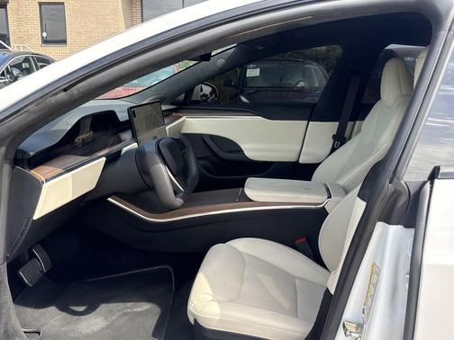 Pearl White Multi-Co 2021 Tesla Model S Long Range