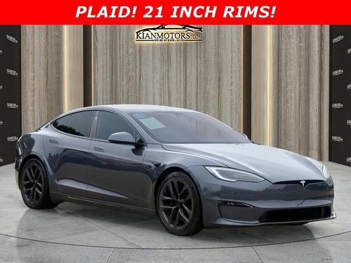 Midnight Silver Meta 2022 Tesla Model S Plaid