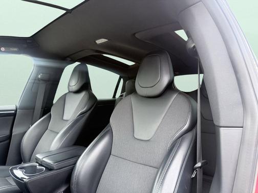 Red Multi-Coat 2017 Tesla Model X 75D
