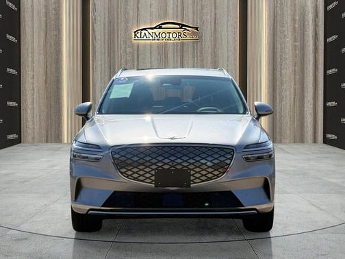 Savile Silver 2023 Genesis Electrified GV70 Advanced AWD