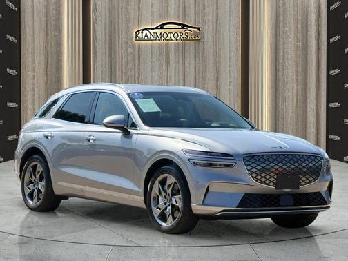 Savile Silver 2023 Genesis Electrified GV70 Advanced AWD
