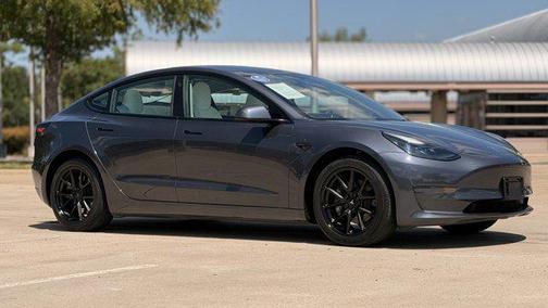 Midnight Silver Meta 2023 Tesla Model 3 Standard Range