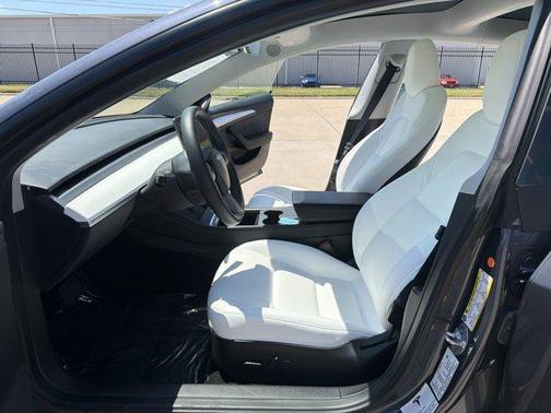 Midnight Silver Meta 2023 Tesla Model 3 Standard Range