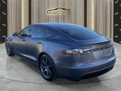 2021 Tesla Model S Plaid