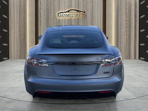 2021 Tesla Model S Plaid
