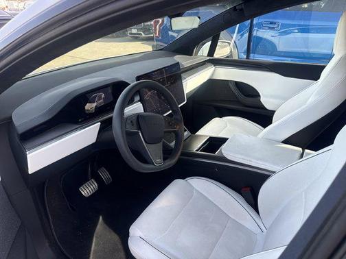 2023 Tesla Model X Plaid Tri Motor All-Wheel Drive