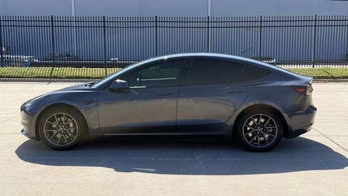Midnight Silver Meta 2021 Tesla Model 3 Standard Range Plus