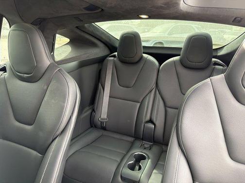 2023 Tesla Model X Plaid Tri Motor All-Wheel Drive