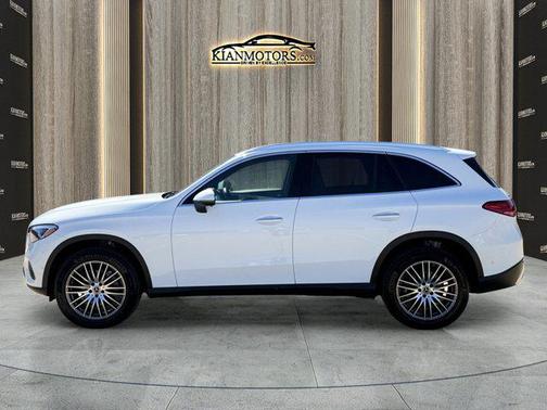 2025 Mercedes-Benz GLC 300 4MATIC