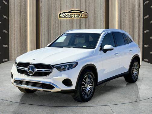 2025 Mercedes-Benz GLC 300 4MATIC