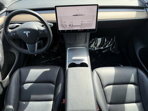 2022 Tesla Model Y Long Range Dual Motor All-Wheel Drive