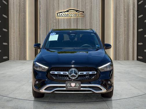 Night Black 2026 Mercedes-Benz GLA 250 4MATIC