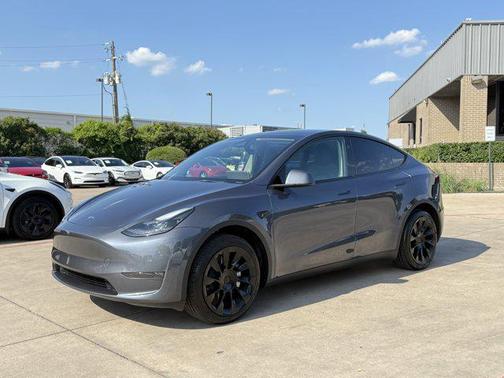 2023 Tesla Model Y RWD