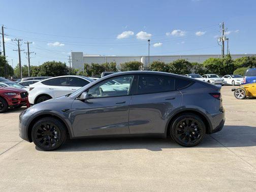 2023 Tesla Model Y RWD