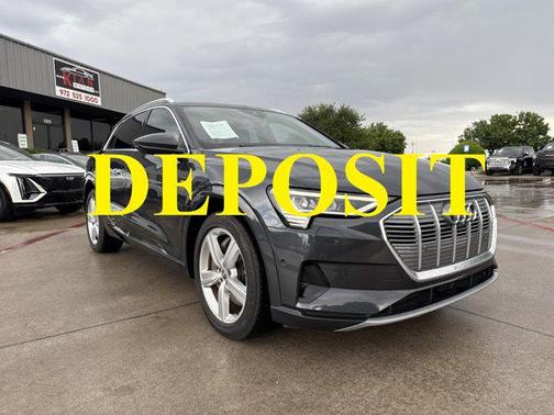 2019 Audi e-tron Premium Plus