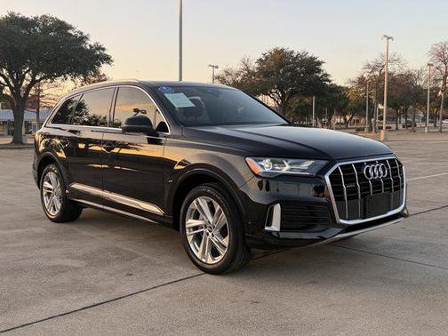 2021 Audi Q7 45 Premium