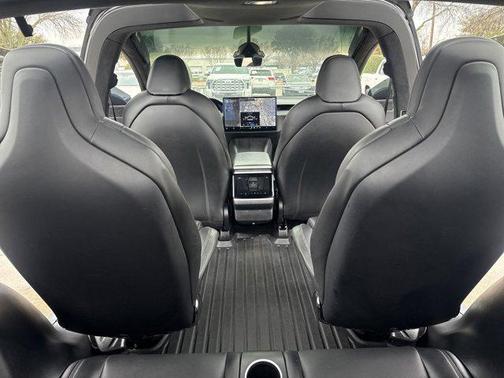 2022 Tesla Model X Plaid Tri Motor All-Wheel Drive