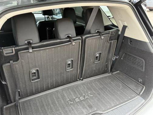 2022 Nissan Pathfinder Platinum 4WD