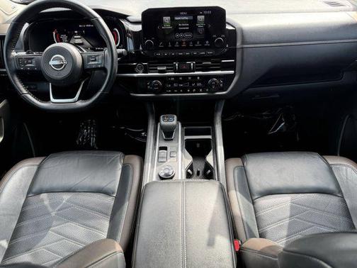 2022 Nissan Pathfinder Platinum 4WD