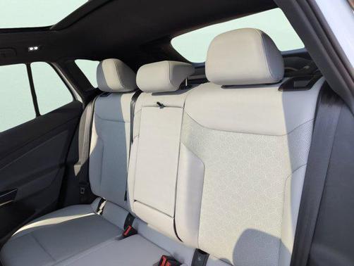 2022 Volkswagen ID.4 Pro S