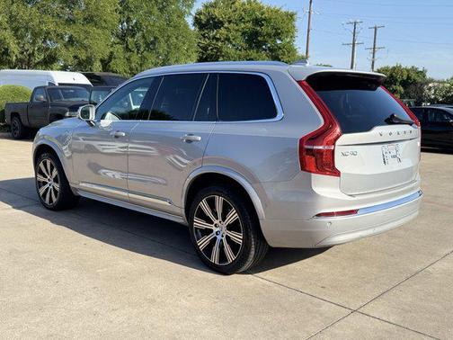2024 Volvo XC90 Recharge Plug-In Hybrid T8 Ultimate Bright Theme 7-Seater