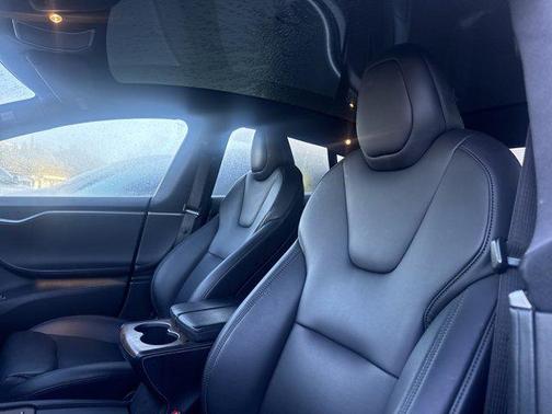 2020 Tesla Model S Long Range Plus