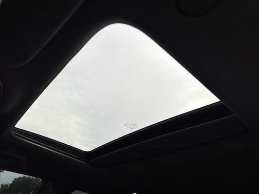 Bright White Clearcoat 2018 Jeep Grand Cherokee Sterling Edition